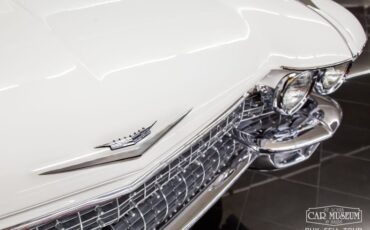 Unknown-Eldorado-1960-Olympic-White-Black-ampamp-White-31
