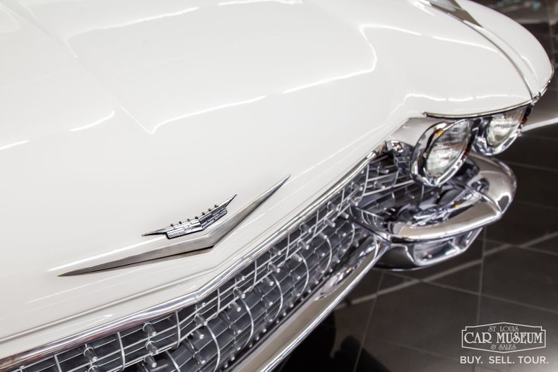 Unknown-Eldorado-1960-Olympic-White-Black-ampamp-White-31