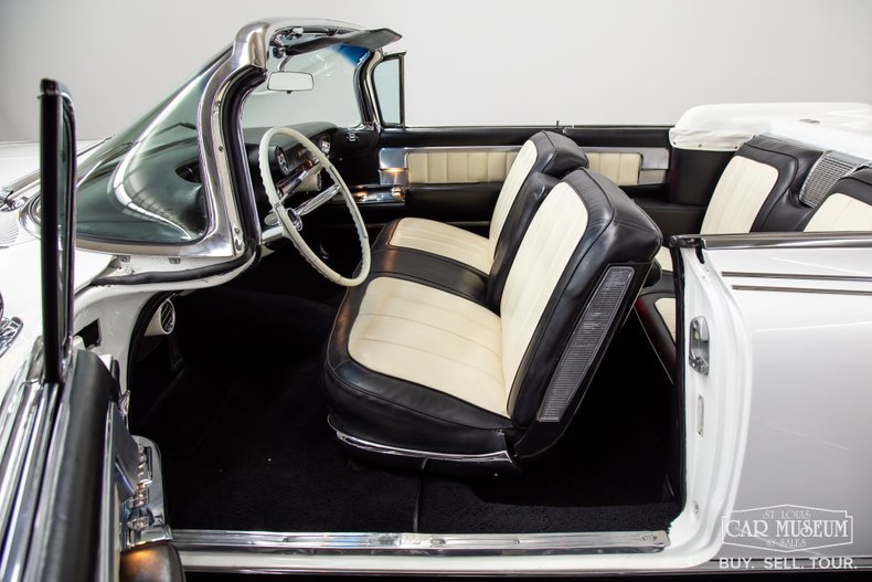 Unknown-Eldorado-1960-Olympic-White-Black-ampamp-White-38