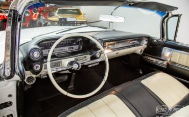 Unknown-Eldorado-1960-Olympic-White-Black-ampamp-White-39
