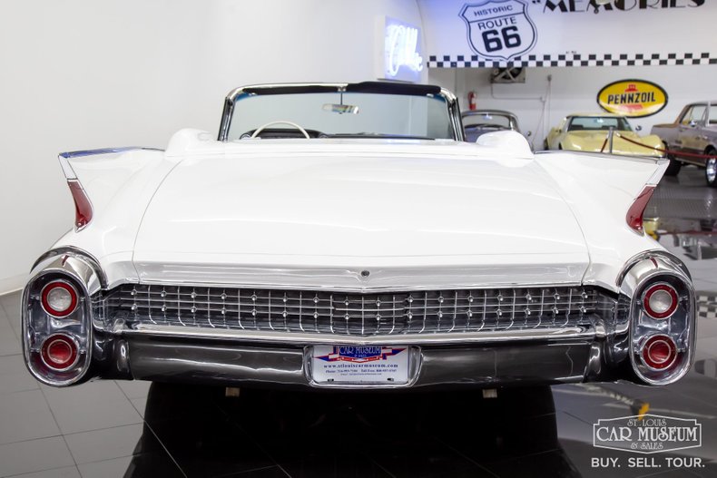Unknown-Eldorado-1960-Olympic-White-Black-ampamp-White-5