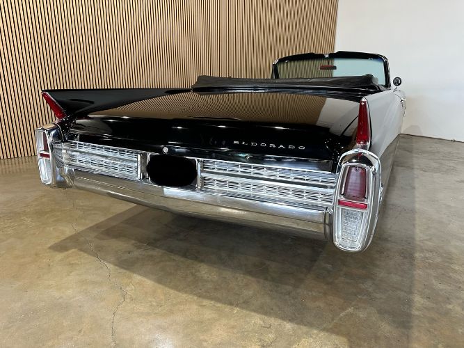 Unknown-Eldorado-1973-Black-Black-11