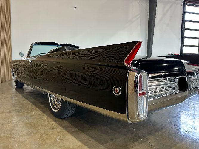 Unknown-Eldorado-1973-Black-Black-14