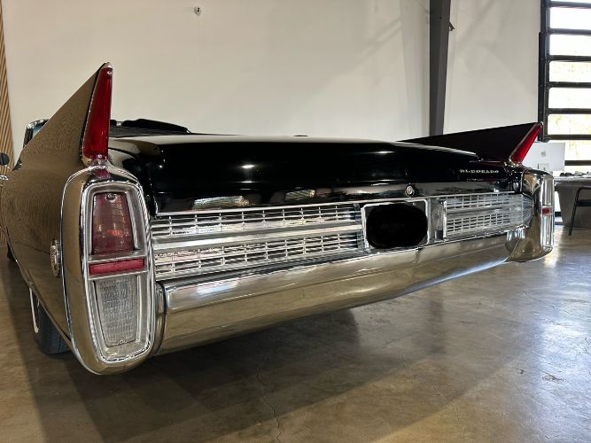 Unknown-Eldorado-1973-Black-Black-9