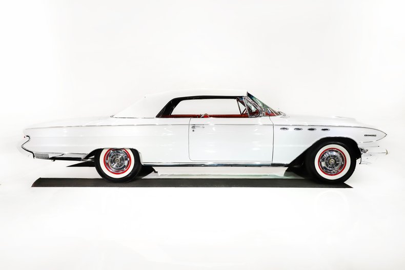 Unknown-Electra-1961-Arctic-White-Red-Leather-34