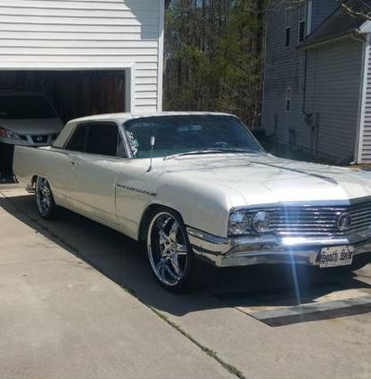 Unknown-Electra-225-1964-White-4