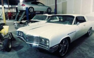 Unknown-Electra-225-1964-White-6