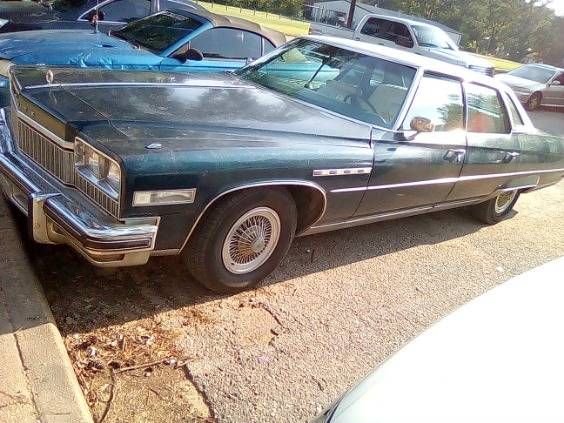 Unknown-Electra-225-1975-6