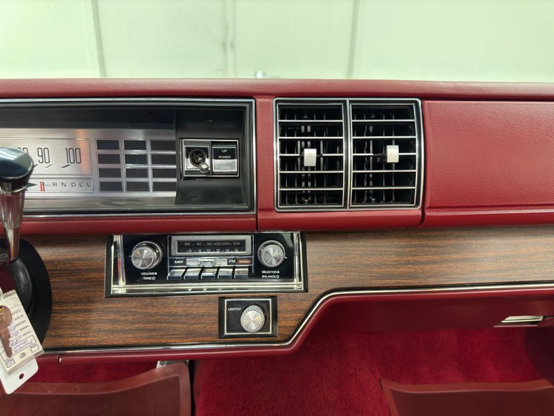 Unknown-Electra-225-1975-Silver-Mist-Burgundy-33