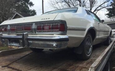 Unknown-Elite-1975-White-10