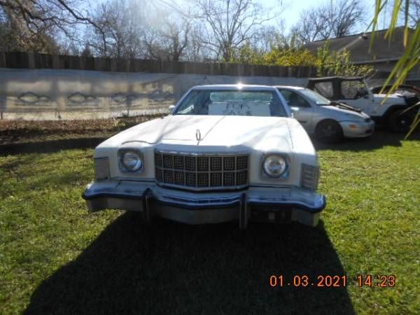 Unknown-Elite-1975-White-5