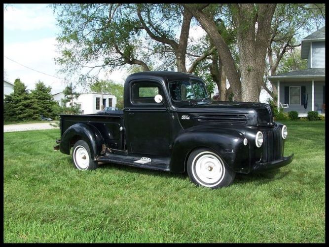 Unknown-F-100-1946-Black-Gray-2