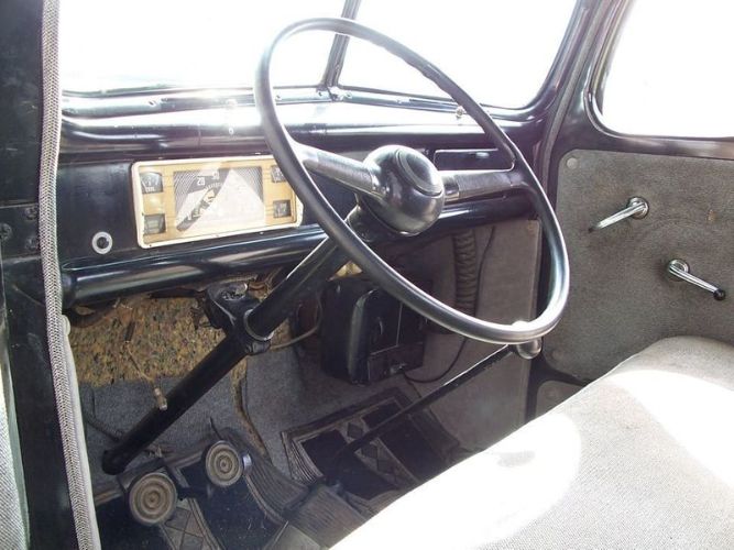 Unknown-F-100-1946-Black-Gray-4