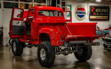 Unknown-F-100-1956-Red-Gray-1