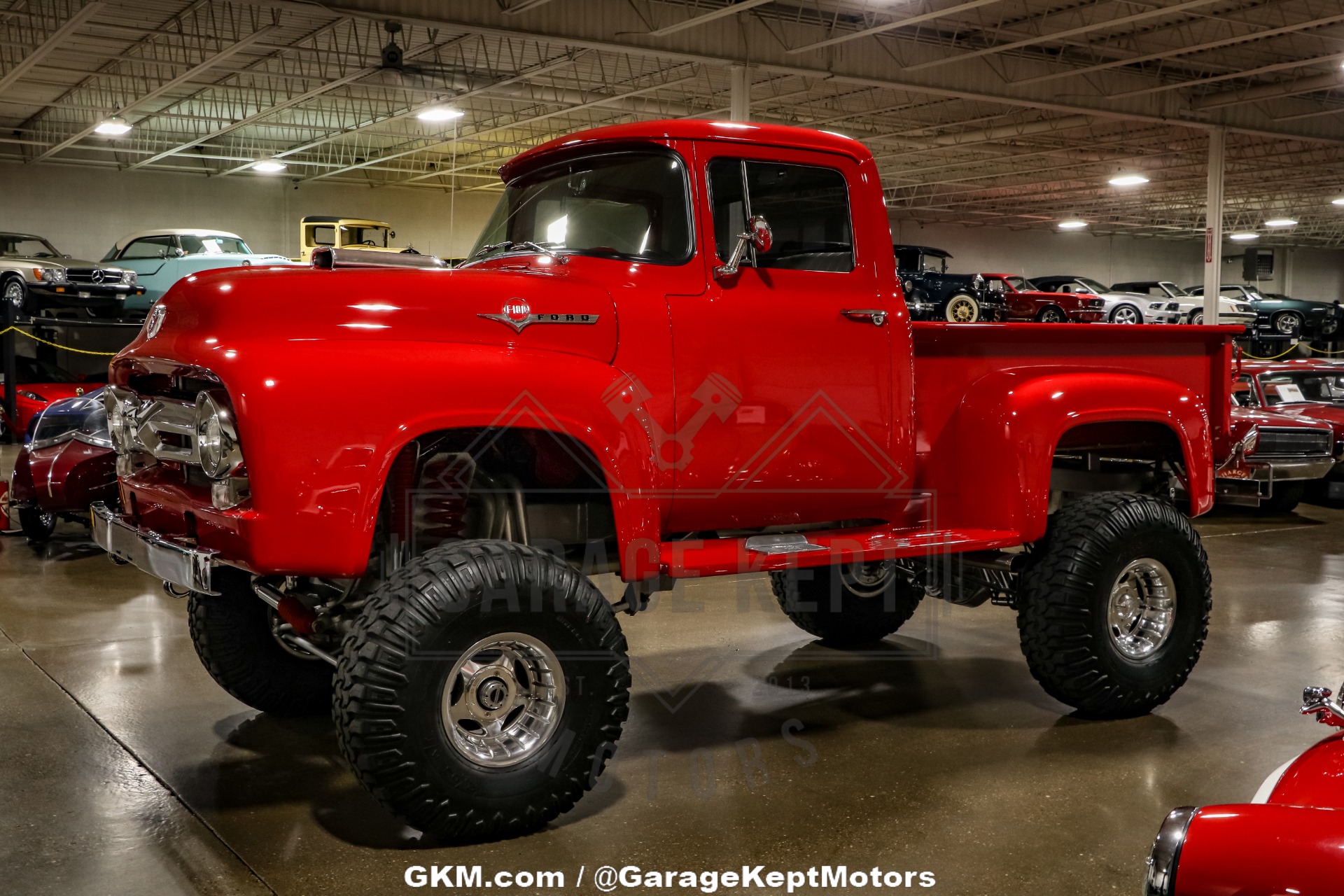 Unknown-F-100-1956-Red-Gray-17