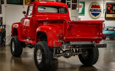 Unknown-F-100-1956-Red-Gray-21
