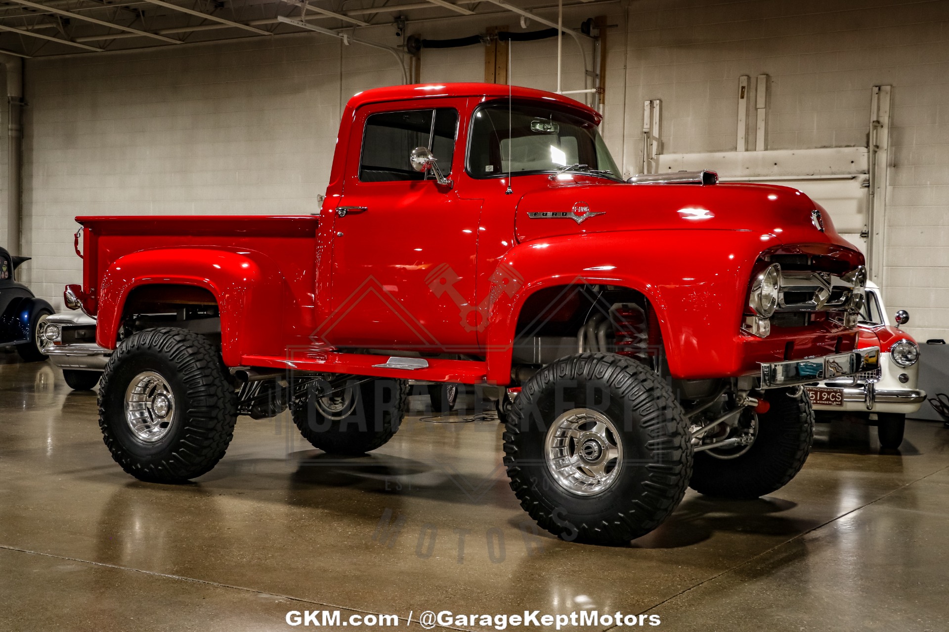 Unknown-F-100-1956-Red-Gray-25