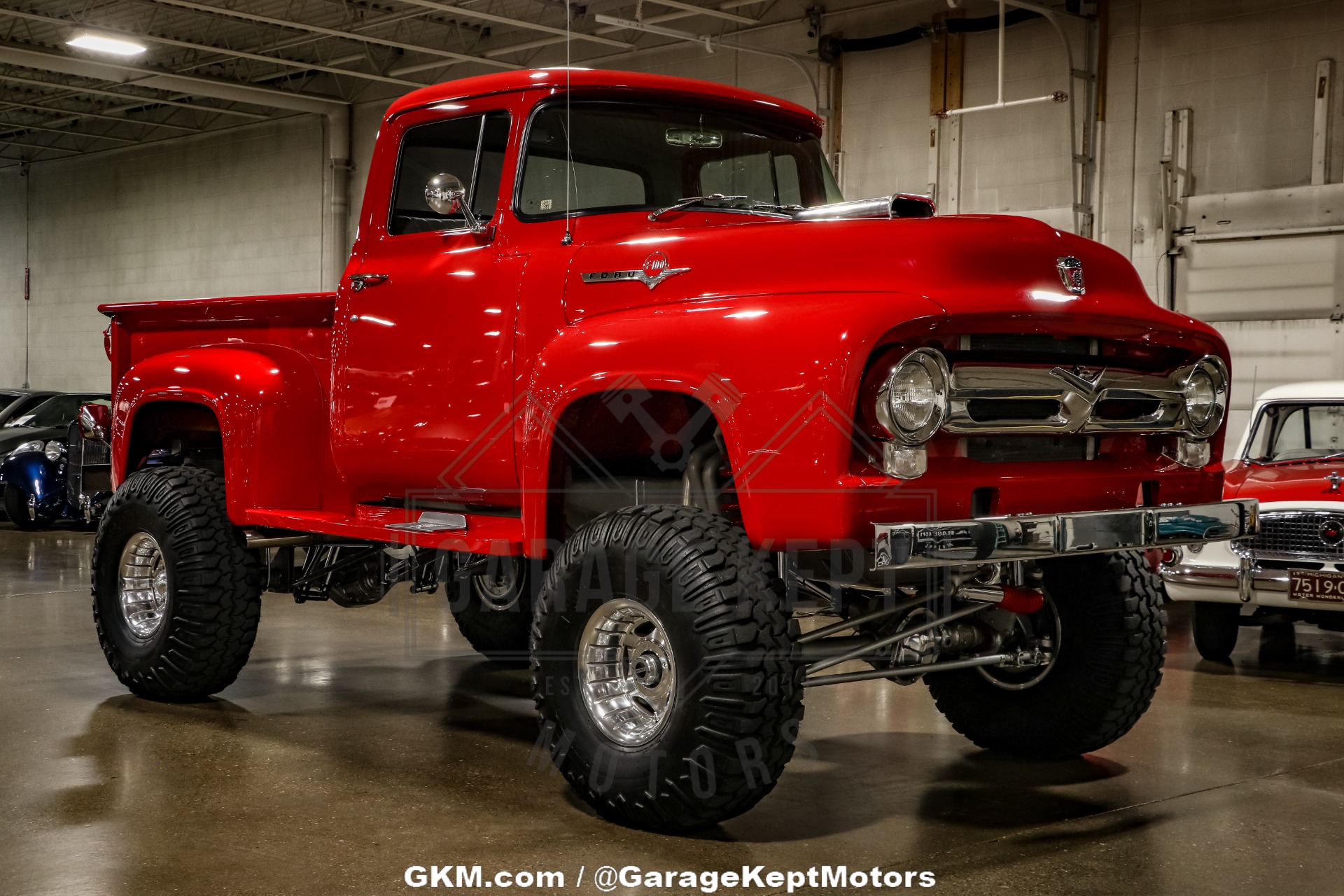 Unknown-F-100-1956-Red-Gray-26