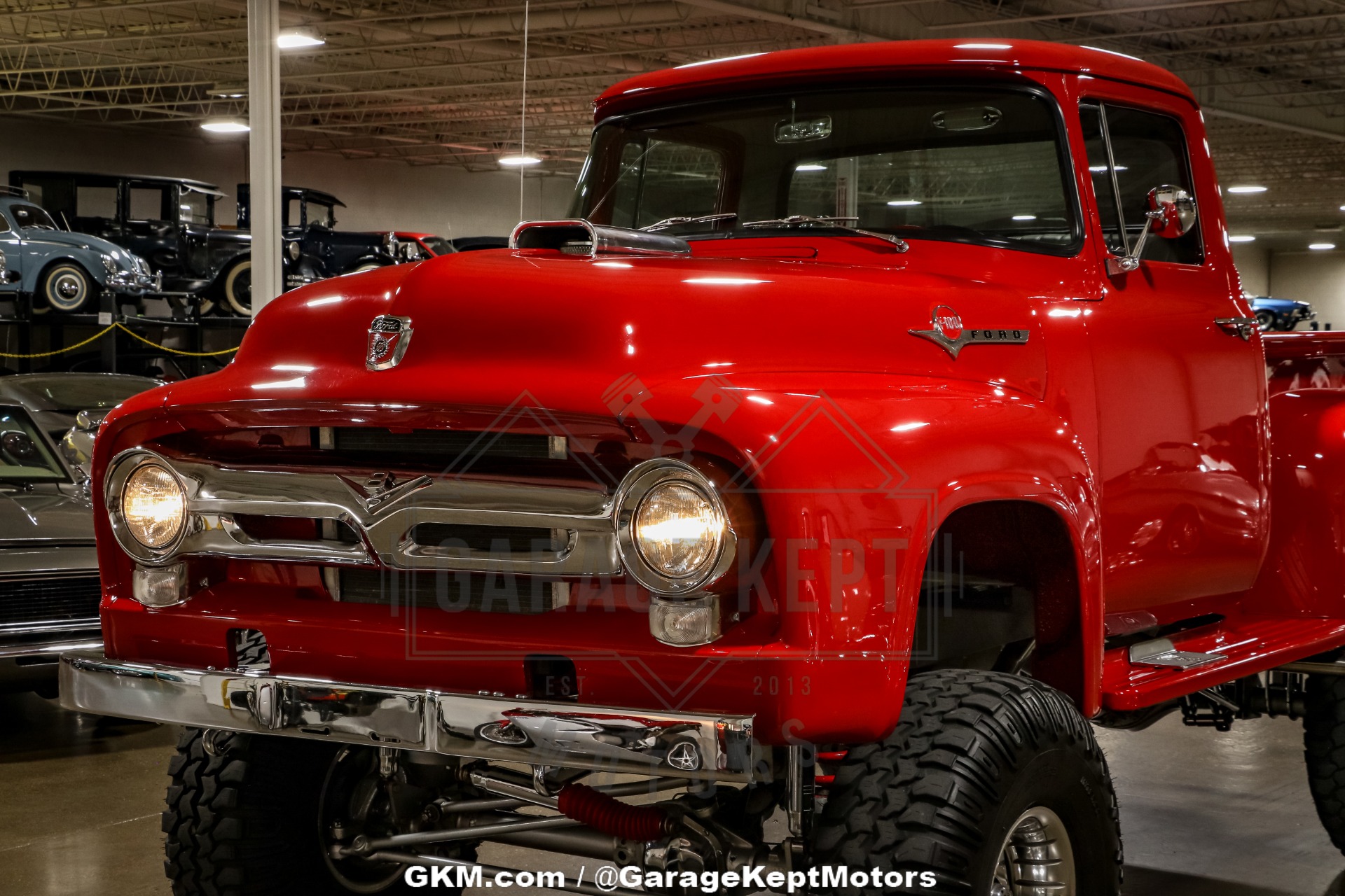 Unknown-F-100-1956-Red-Gray-34