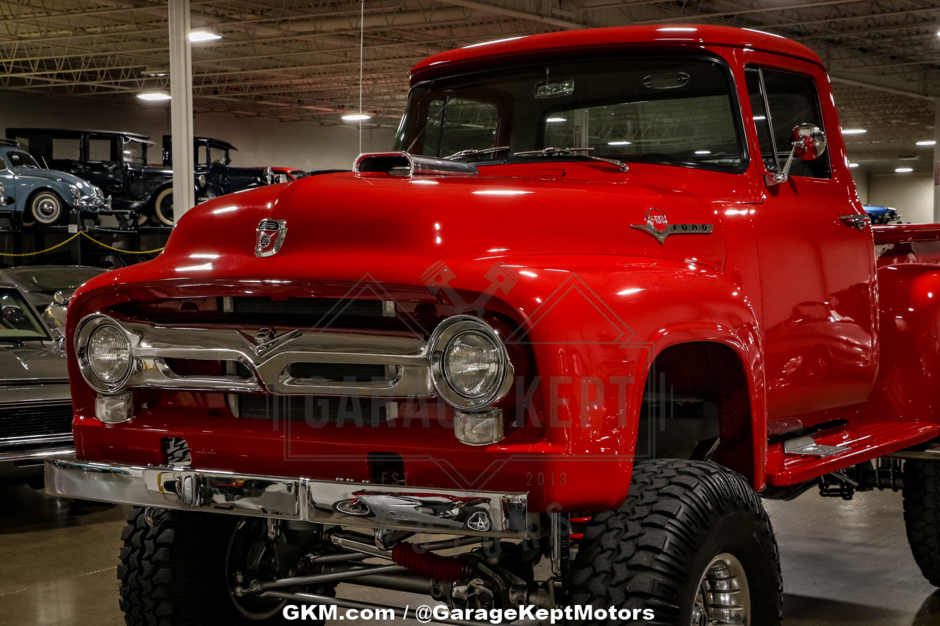 Unknown-F-100-1956-Red-Gray-35