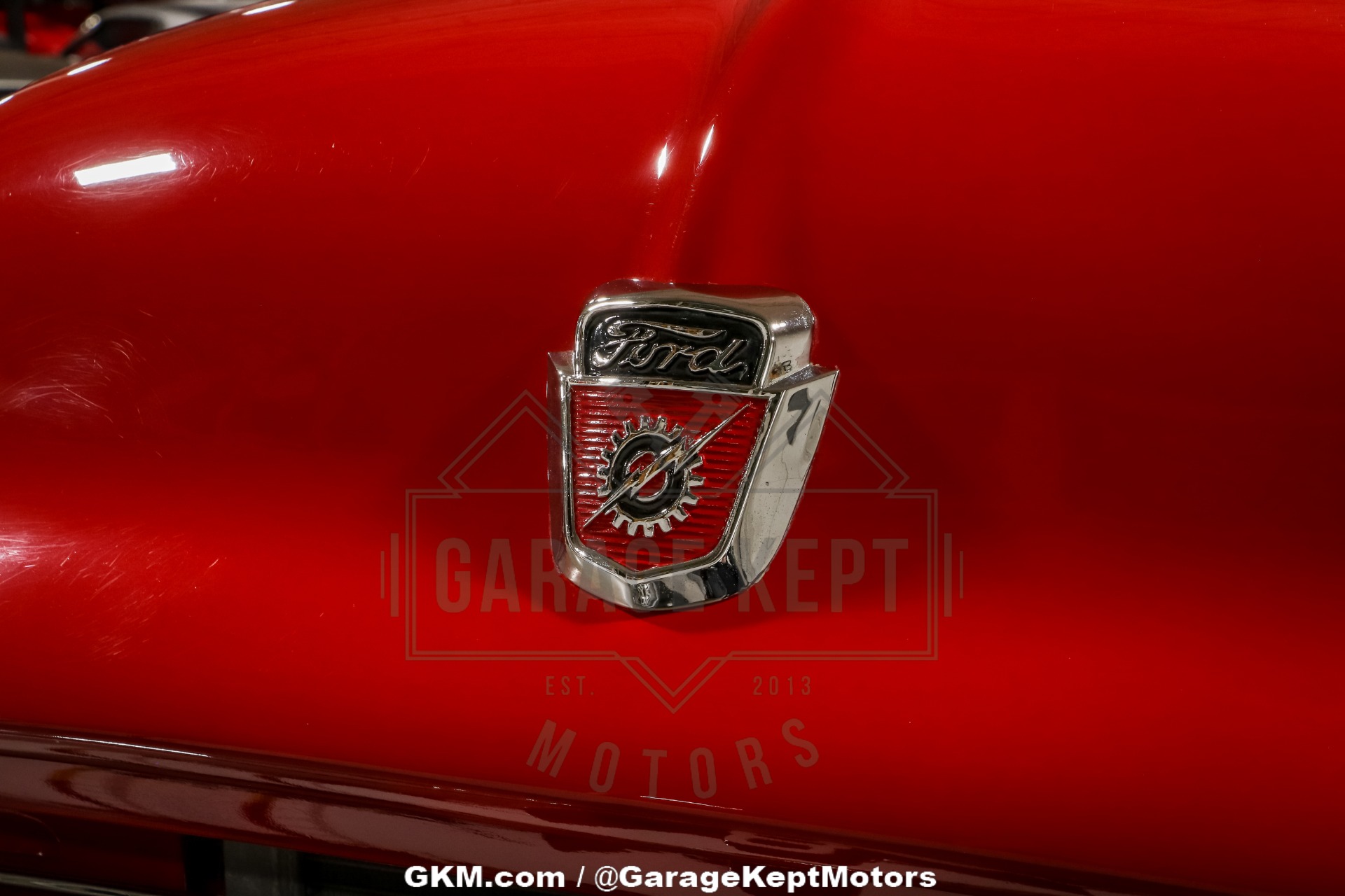 Unknown-F-100-1956-Red-Gray-38