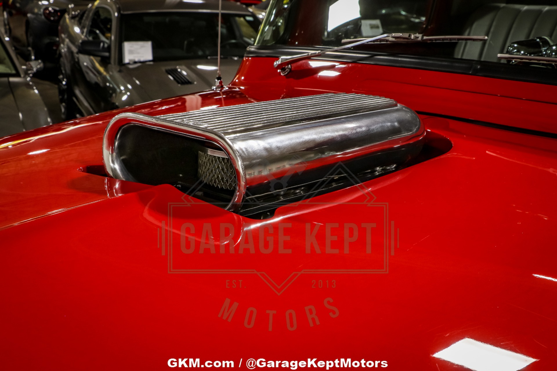 Unknown-F-100-1956-Red-Gray-39