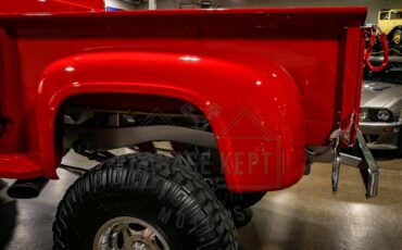 Unknown-F-100-1956-Red-Gray-4