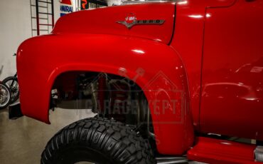 Unknown-F-100-1956-Red-Gray-46