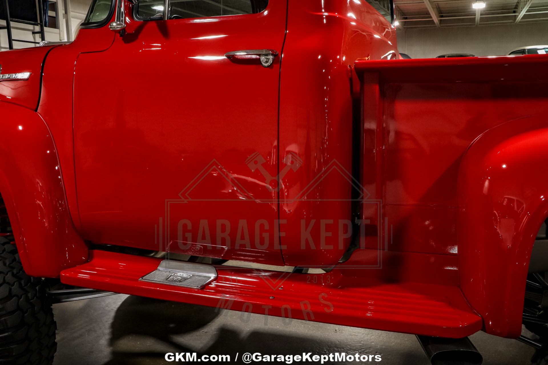 Unknown-F-100-1956-Red-Gray-48