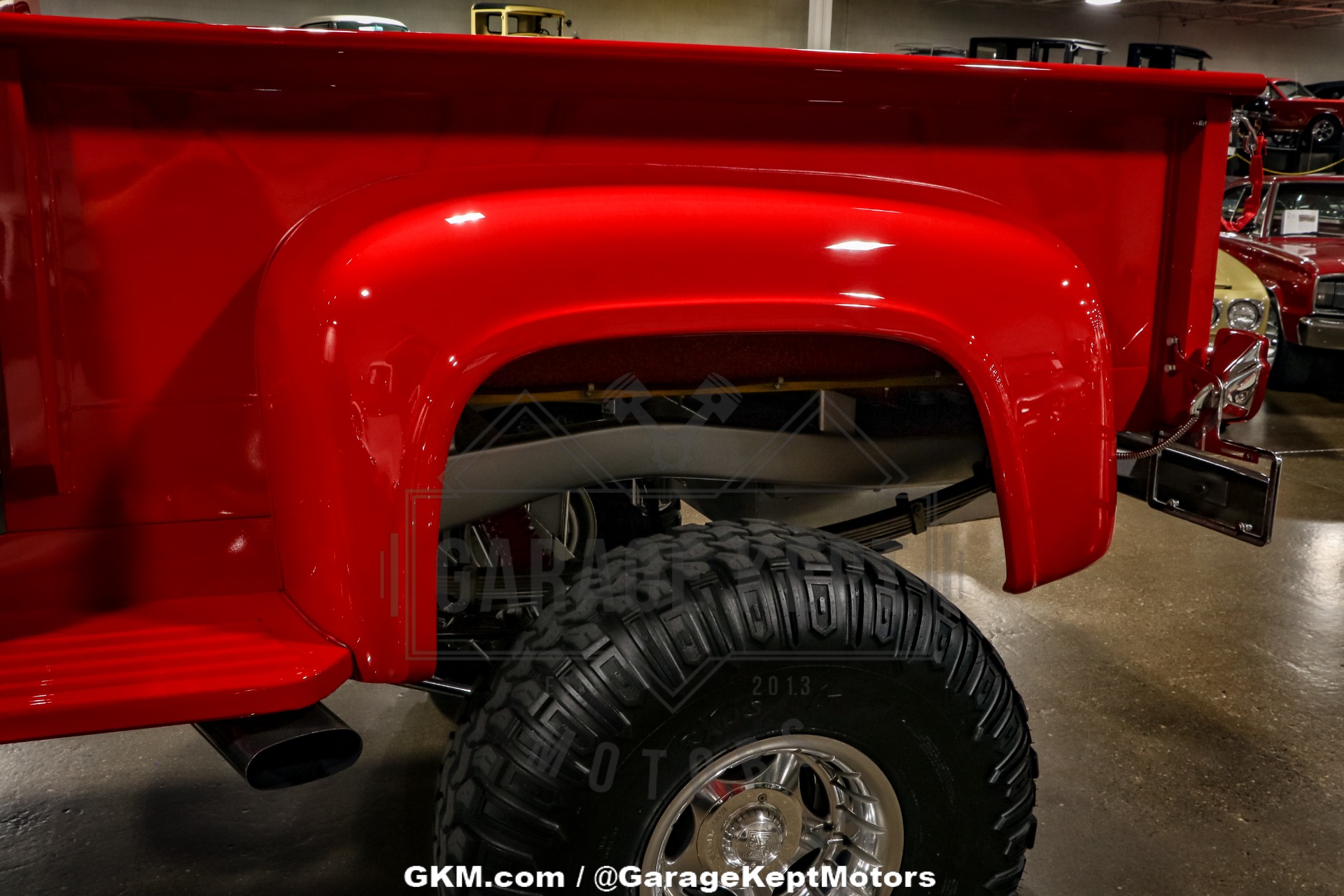 Unknown-F-100-1956-Red-Gray-49