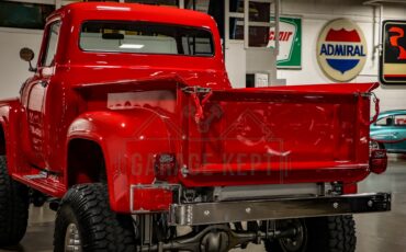 Unknown-F-100-1956-Red-Gray-6
