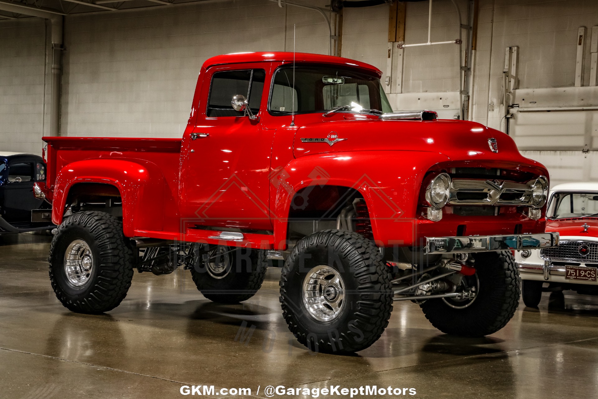 Unknown-F-100-1956-Red-Gray-8