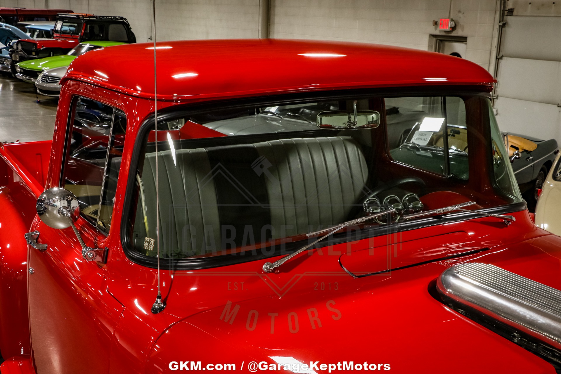 Unknown-F-100-1956-Red-Gray-9