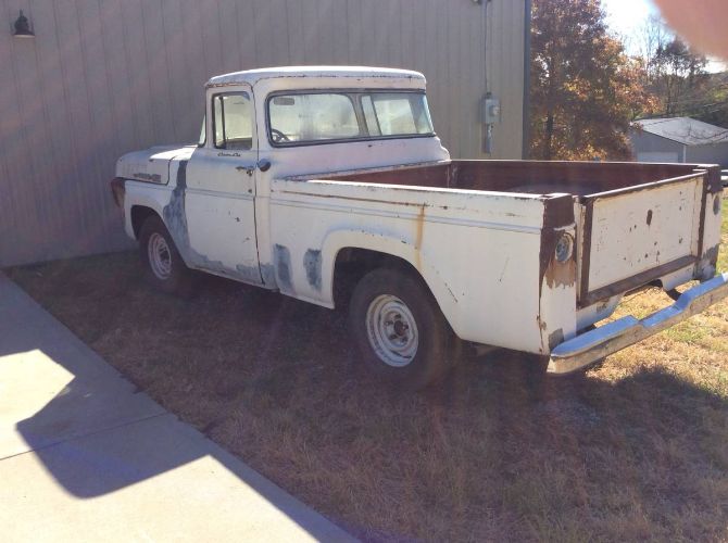 Unknown-F-100-1960-White-1