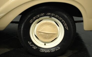 Unknown-F-100-1964-Cream-Tan-10