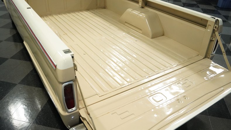 Unknown-F-100-1964-Cream-Tan-12