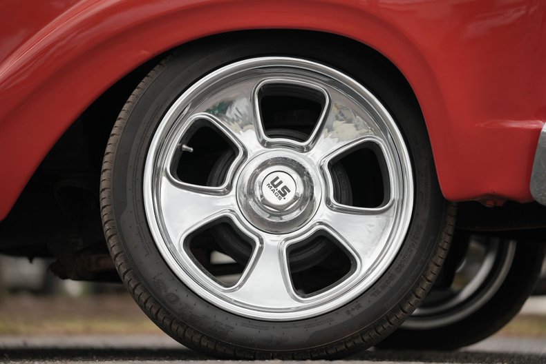 Unknown-F-100-1965-Red-Black-34