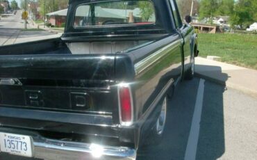 Unknown-F-100-1966-3
