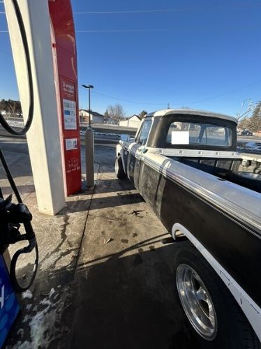 Unknown-F-100-1966-Black-Blue-3