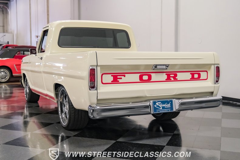 Unknown-F-100-1967-WImbledon-White-Red-10