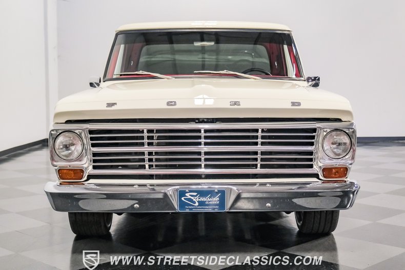 Unknown-F-100-1967-WImbledon-White-Red-2