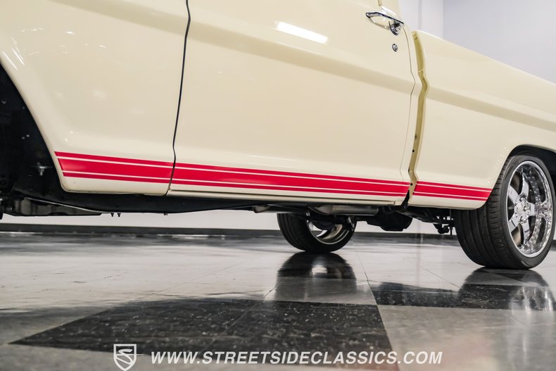 Unknown-F-100-1967-WImbledon-White-Red-21