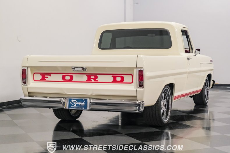 Unknown-F-100-1967-WImbledon-White-Red-24