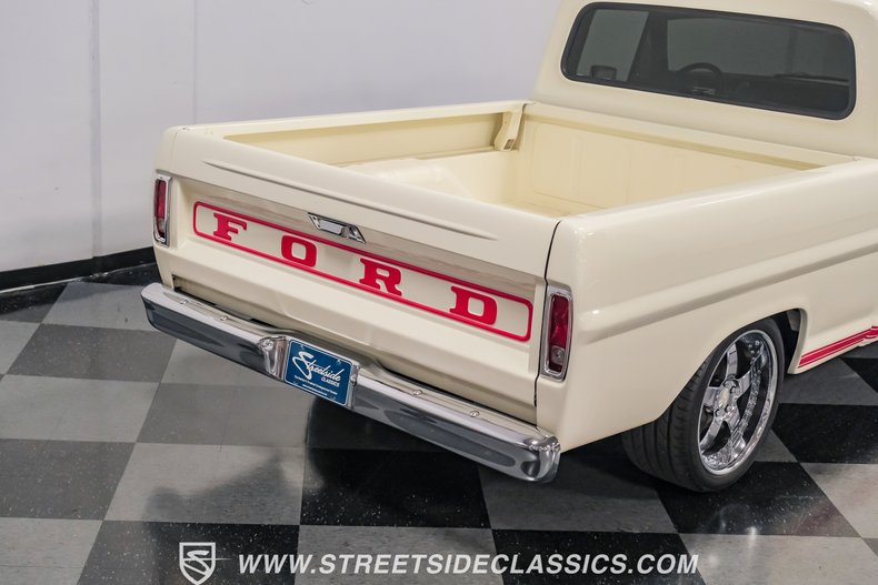 Unknown-F-100-1967-WImbledon-White-Red-25