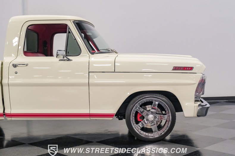 Unknown-F-100-1967-WImbledon-White-Red-27