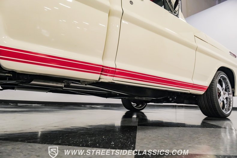 Unknown-F-100-1967-WImbledon-White-Red-31
