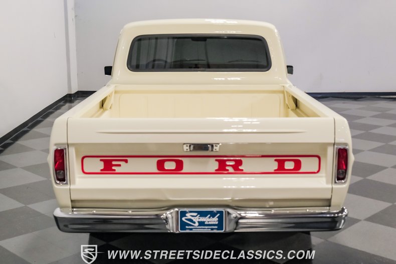 Unknown-F-100-1967-WImbledon-White-Red-35
