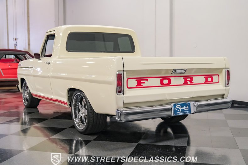 Unknown-F-100-1967-WImbledon-White-Red-9