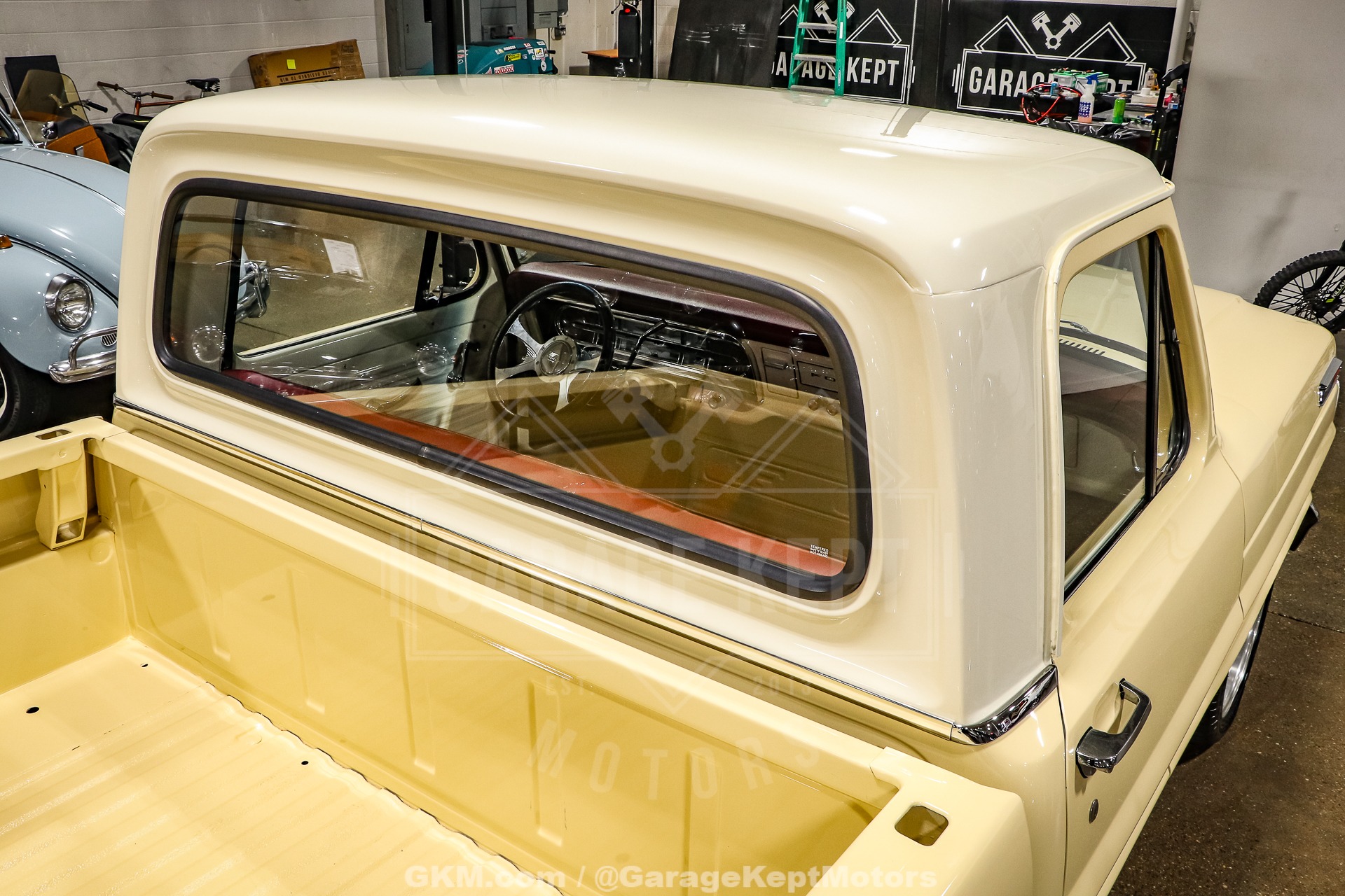 Unknown-F-100-1967-Yellow-Red-21