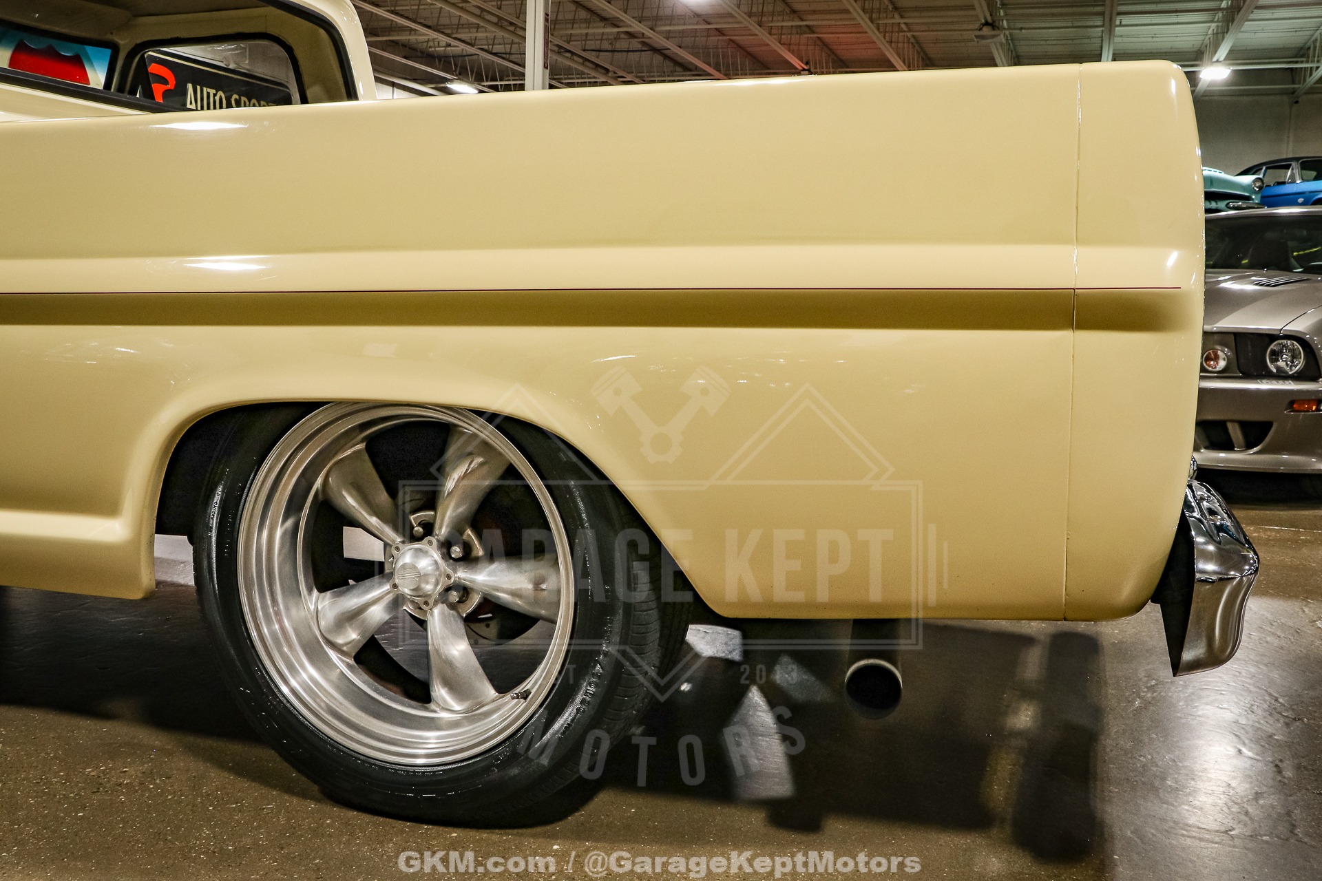 Unknown-F-100-1967-Yellow-Red-7